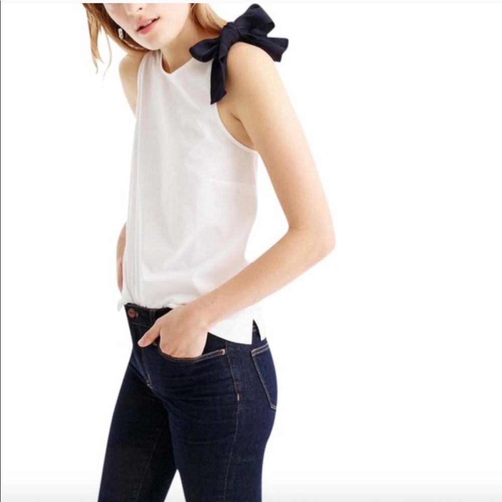 Bow shoulder top